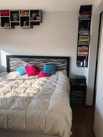 OPORTUNIDAD! CASA EN PH AL FRENTE C/ COCHERA Y JARDIN , HAEDO A 3 CUADRAS DE LA ESTACION