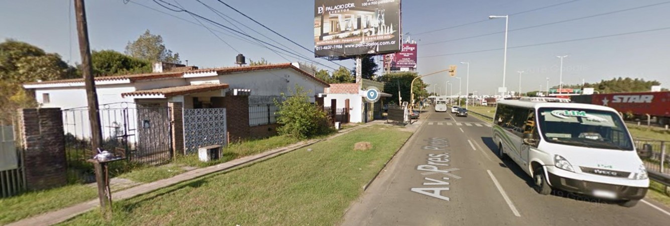 OPORTUNIDAD UNICA EN PARQUE LELOIR SOBRE COLECTORA, CASA 4 AMB. JARDIN, COCHERAS, S/LOTE 10X..., APTO PROFESIONAL/COMERCIAL