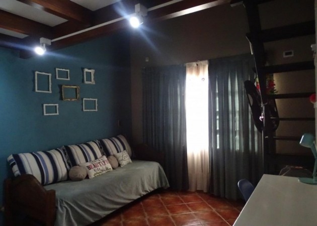 OPORTUNIDAD!!HERMOSO CHALET DISEÑO ESTILO FRANCES DE 6 AMB-2 PLANTAS-PISCINA- 4 COCHERAS- IMPECABLE