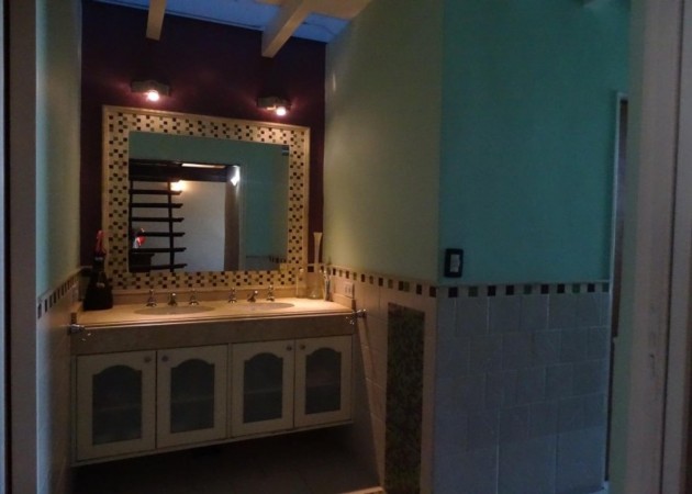 OPORTUNIDAD!!HERMOSO CHALET DISEÑO ESTILO FRANCES DE 6 AMB-2 PLANTAS-PISCINA- 4 COCHERAS- IMPECABLE