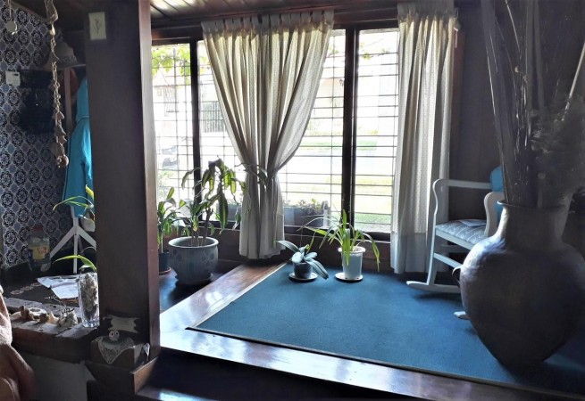 OPORTUNIDAD !! HERMOSO CHALET 5 AMBIENTES EN PADUA SUR, COCHERA DOBLE Y JARDIN