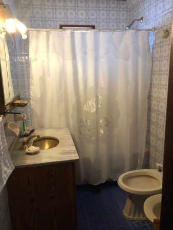 OPORTUNIDAD !! HERMOSO CHALET 5 AMBIENTES EN PADUA SUR, COCHERA DOBLE Y JARDIN