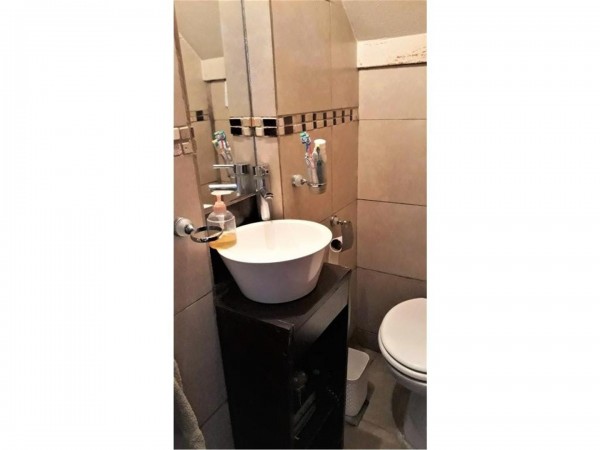 HERMOSO DUPLEX 4 AMB. COCHERA, JARDIN, 120M2, 2 PLANTAS, A 7 CUADRAS ESTACION PADUA