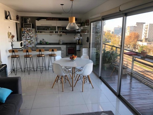 OPORTUNIDAD!!EXCELENTE PISO ATERRAZADO 4 AMBIENTES, SUM Y COCHERA EN PLENO CENTRO COMERCIAL DE HAEDO