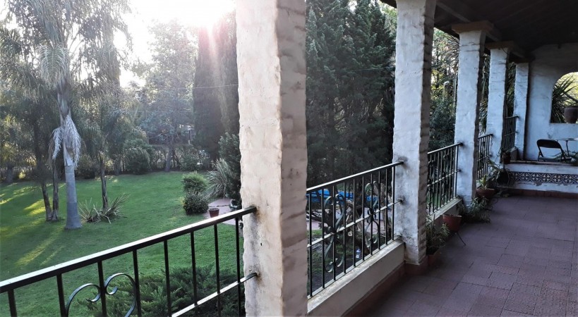 CASAQUINTA BARRIO PQUE LELOIR!! 8 AMB. 2 PTAS, 1600M2, PARQUE Y PISCINA EXCELENTE OPORTUNIDAD EN LA ZONA!!