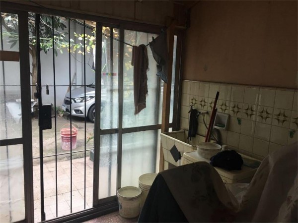 OPORTUNIDAD UNICA EN PADUA SUR! 2 CASAS EN UNA EN EL MEJOR LUGAR!! MAS UN LOCAL COMERCIAL!!