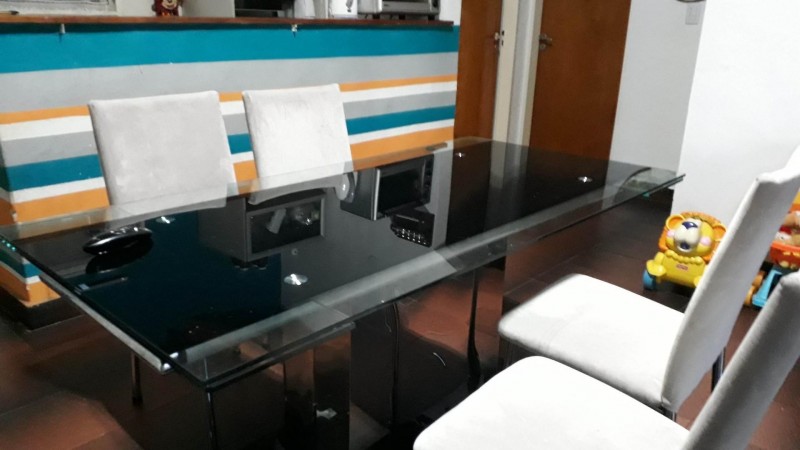 OPORTUNIDAD! HERMOSO PH A NUEVO, 4 AMB,PATIO,PARRILLA,COCHERA X2, FRTE A PLAZA, 1CUADRA JM.PAZ