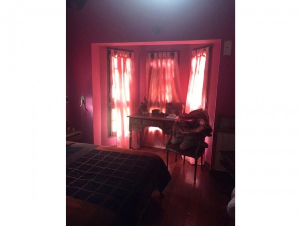 EXC. CASAQUINTA EN P. LELOIR 220M2 CON 1400M2 DE TERRENO,PISCINA DE 14 X 7MTS A 1 CDRA DE M.FIERRO