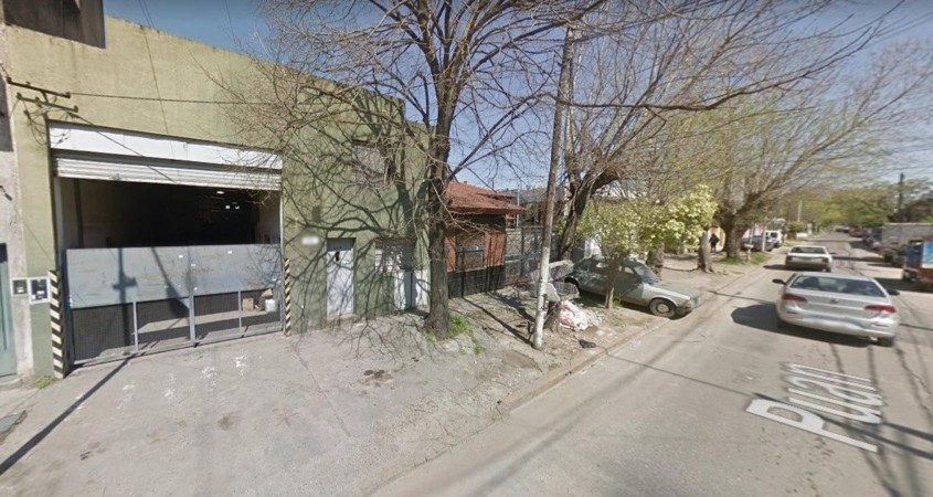 EXCELENTE GALPON C/ OFICINAS EN INMEJORABLE ZONA DE CASEROS CENTRO C/ TODO INSTALADO!!50MTS TECHADO