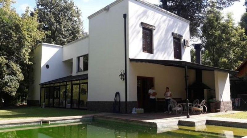 OPORTUNIDAD UNICA! HERMOSA CASA QUINTA EN PARQUE LELOIR - EXCELENTE UBICACION