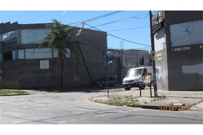 OPORTUNIDAD! 3 LOTES EN EXCELENTE UBICACION!