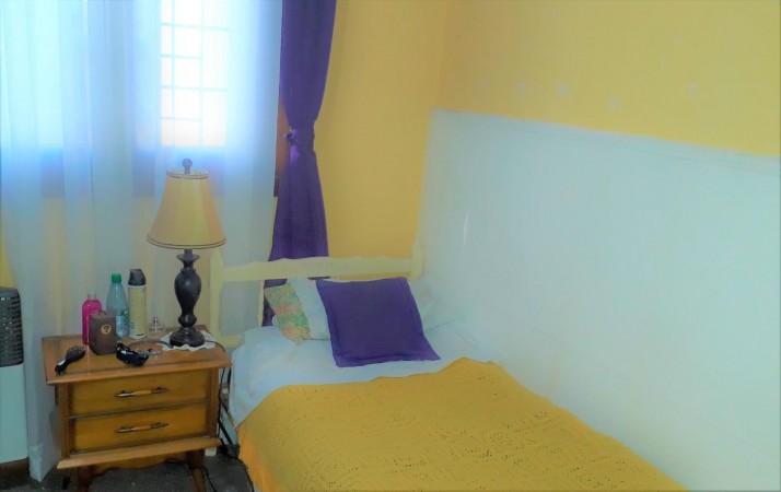 OPORTUNIDAD!! HERMOSA CASA TIPO QUINTA EN PADUA SUR +DEPTO+QUINCHO+OFICINA,SOBRE 2LOTES,24 X 37 MTS