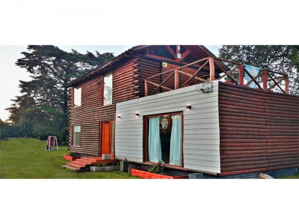 HERMOSA CASAQUINTA ESTILO CABAÑA A ESTRENAR! DISEÑO Y ESTILO,PISCINA DECK, LOTE 800M2, ZONA QUINTAS