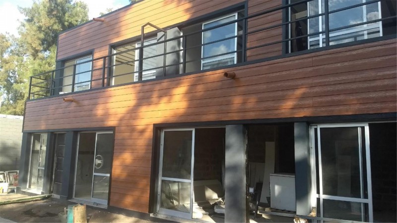 CONDOMINIO LIVEHOUSE ARCOS 2000 CASAS DE 2 Y 3 AMBIENTES