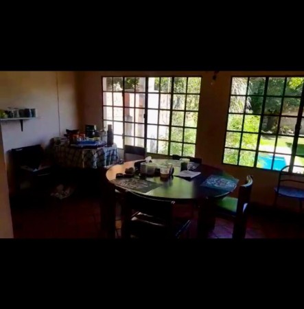 INMEJORABLE OPORTUNIDAD EN MORENO CENTRO!! CASA IDEAL PARA DOS FAMILIAS, PISCINA, COCHERA