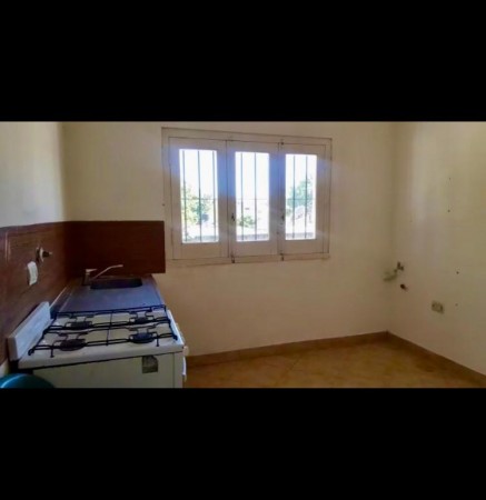 INMEJORABLE OPORTUNIDAD EN MORENO CENTRO!! CASA IDEAL PARA DOS FAMILIAS, PISCINA, COCHERA