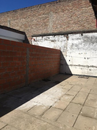 OPORTUNIDAD!! PH DE 4 UNIDADES EN MORON SUR