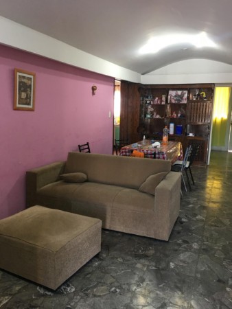 COMPLEJO DE 4 DEPARTAMENTOS SOBRE UN LOTE DE 340 M2 EN MORÓN