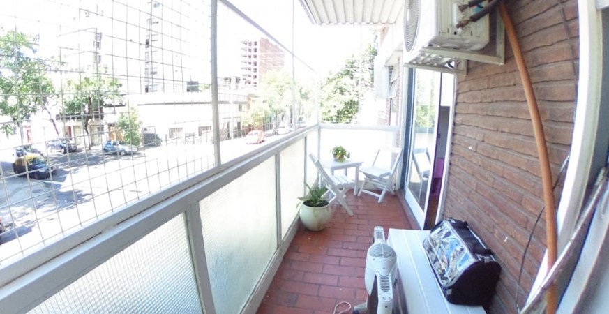 OPORTUNIDAD!!  IMPECABLE DEPARTAMENTO EN BOEDO 4 AMB, 90 m2 Y BALCÓN CON VISTA AL FRENTE