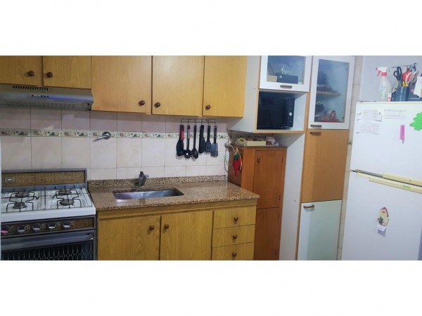 OPORTUNIDAD!!HERMOSO DÚPLEX DE 4 AMB 100M2, 2 PLANTAS,GARAGE, PATIO Y PARRILLA EN CONDOMINIO PRIVADO