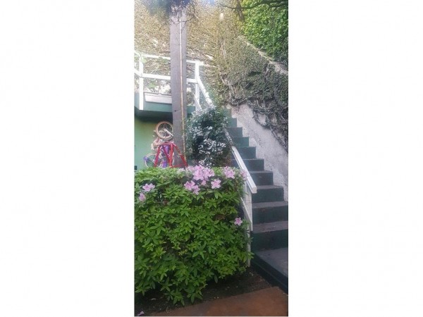 EXCELENTE OPORTUNIDAD EN HAEDO A 3 CUADRAS DE LA ESTACION Y DEL CENTRO COMERCIAL!! CASA EN PH AL FRENTE 130M2 TODA LA PLANTA BAJA, CON COCHERA, PATIO Y TERRAZA