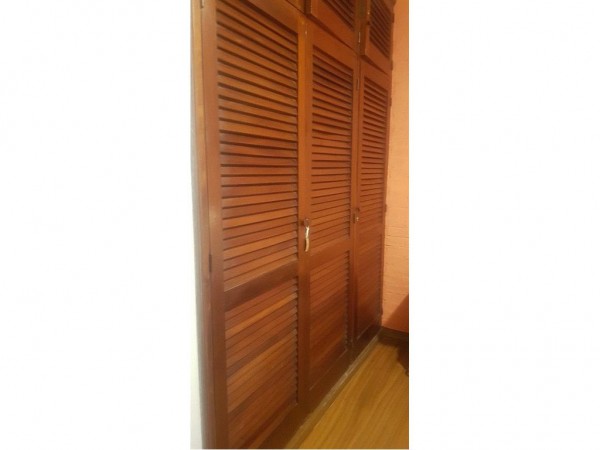 EXCELENTE OPORTUNIDAD EN HAEDO A 3 CUADRAS DE LA ESTACION Y DEL CENTRO COMERCIAL!! CASA EN PH AL FRENTE 130M2 TODA LA PLANTA BAJA, CON COCHERA, PATIO Y TERRAZA