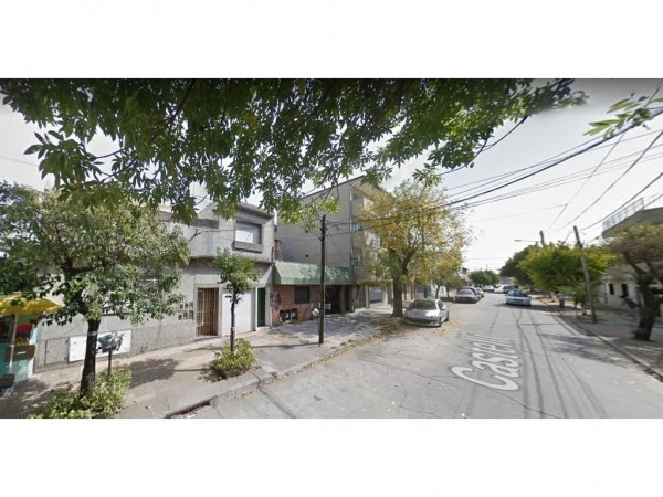 OPORTUNIDAD! CASA 6 AMB. 170M2 PARA REMODELAR EN INMEJORABLE UBICACION!! IDEAL 2 FAMILIAS O INVERSOR