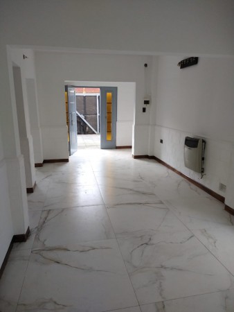 OPORTUNIDAD!! DUPLEX DE 5 AMB.Y DEPTO A ESTRENAR DE 3 AMB. IDEAL 2 FAMILIAS! SOBRE LOTE PROPIO