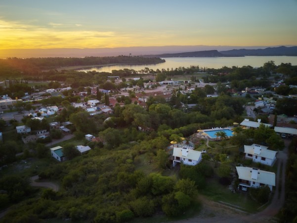 OPORTUNIDAD!! EXCELENTE COMPLEJO DE CABAÑAS EN CÓRDOBA