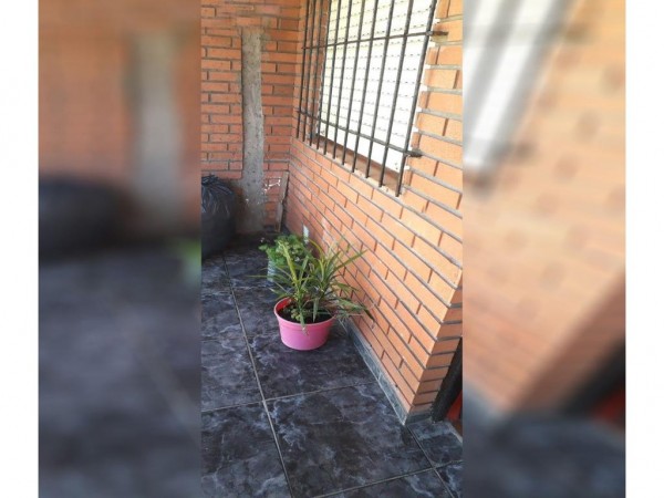 DEPTO EN EL FARO A 1 CUADRA DE LA PLAYA, 2 AMB + ENTREPISO + BALCON "SIN EXPENSAS"