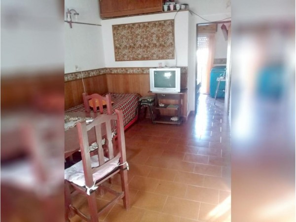 DEPTO EN EL FARO A 1 CUADRA DE LA PLAYA, 2 AMB + ENTREPISO + BALCON "SIN EXPENSAS"