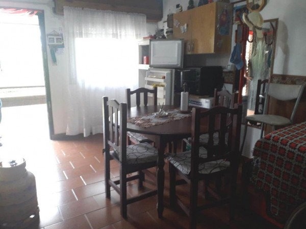 DEPTO EN EL FARO A 1 CUADRA DE LA PLAYA, 2 AMB + ENTREPISO + BALCON "SIN EXPENSAS"