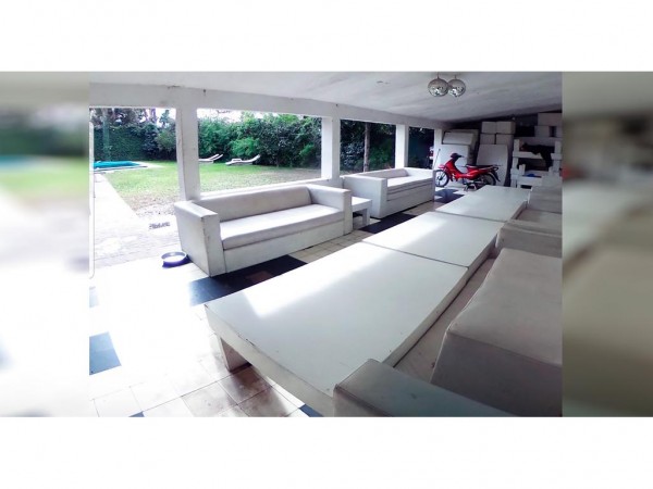 CASA 5 AMB C/PISCINA 140M2 LOTE DE 12x42 A MEDIA CUADRA DE M. FIERRO - PARQUE LELOIR OPORTUNIDAD EN LA ZONA!!