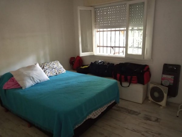 CASA 5 AMB C/PISCINA 140M2 LOTE DE 12x42 A MEDIA CUADRA DE M. FIERRO - PARQUE LELOIR OPORTUNIDAD EN LA ZONA!!