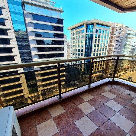 EXCELENTE SEMIPISO 5 AMBIENTES EN BELGRANO CON BALCON Y COCHERA AV. LIBERTADOR AL 5600  Y LA PAMPA