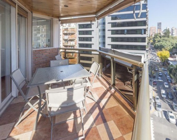 EXCELENTE SEMIPISO 5 AMBIENTES EN BELGRANO CON BALCON Y COCHERA AV. LIBERTADOR AL 5600  Y LA PAMPA