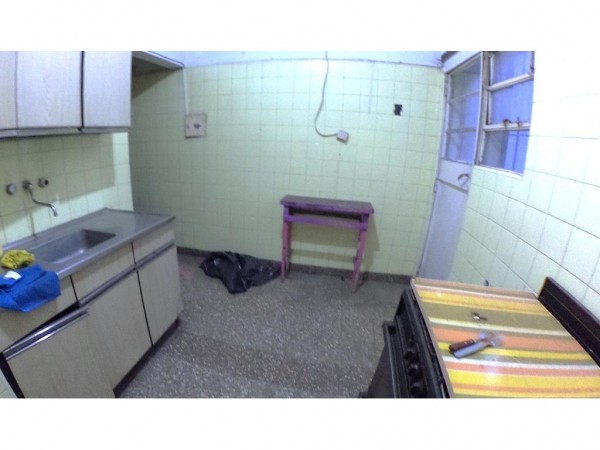 CASA 7 AMB CASTELAR CTRO 2 PTAS 240M2 LOTE 40 X 8,66, 7 AMB+GARAGE+JARDIN 20MTS*APTA EMPREND