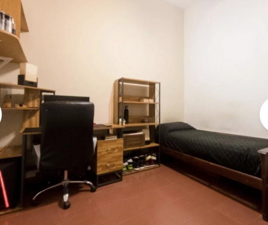 OPORTUNIDAD!! EXCELENTE PH 3 AMBIENTES CON PATIO RECICLADO A NUEVO! EN MONTECASTRO CABA