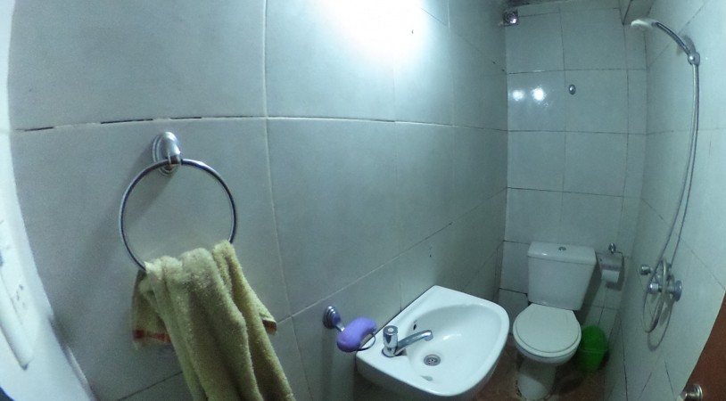 OPORTUNIDAD!! LOCAL CON ENTREPISO/ OFICINA, EN PLENO CENTRO ITUZAINGO A MTS DE LA PLAZA