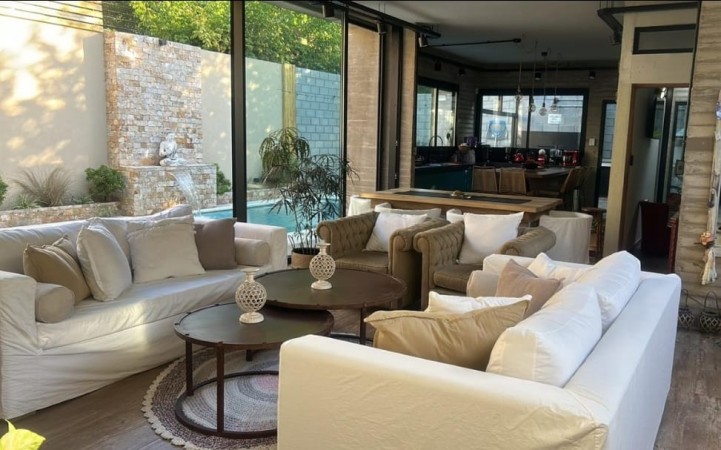 INCREIBLE CASA A ESTRENAR EN PARQUE LELOIR, ESTILO MINIMALISTA, CONCEPTO ABIERTO, PISCINA, PARQUE, 175M2