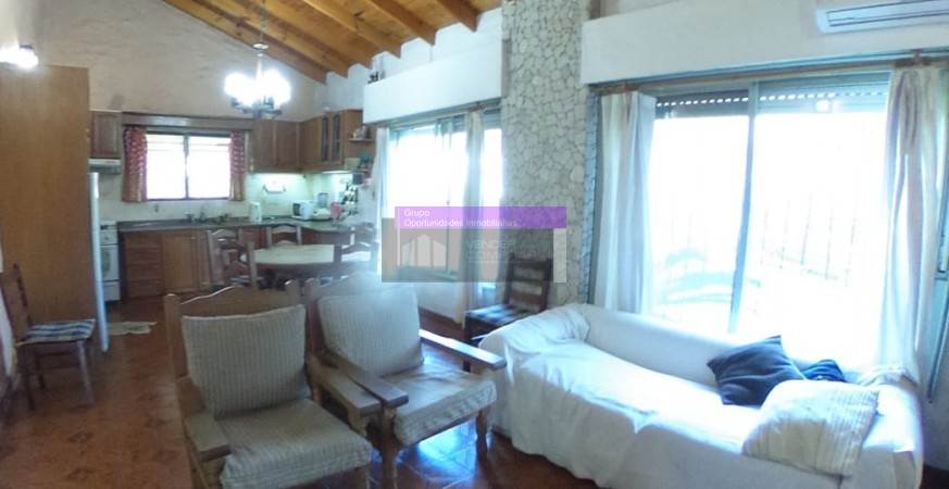 QUINTA LOTE 1450 M2, 220M2 CONSTR., CASA PPAL, QUINCHO, CASA HUESPEDES, PISCINA, GRAN PARQUE,  PARRILLA, POOL HOUSE, JACUZZI,VESTUARIOS EXCELENTE OPORTUNIDAD!!