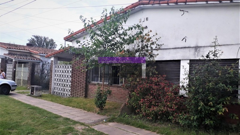 OPORTUNIDAD UNICA EN PARQUE LELOIR SOBRE COLECTORA, CASA 4 AMB. JARDIN, COCHERAS, S/LOTE 11X28, APTO PROFESIONAL/COMERCIAL
