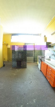 OPORTUNIDAD UNICA EN PARQUE LELOIR SOBRE COLECTORA, CASA 4 AMB. JARDIN, COCHERAS, S/LOTE 11X28, APTO PROFESIONAL/COMERCIAL