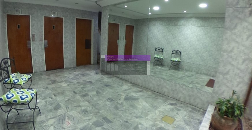 OPORTUNIDAD!! EXC. DEPTO, PLENO CTRO COMERCIAL AVELLANEDA Y NAZCA, 2 AMB. 9°PISO, APTO PROF. A NUEVO