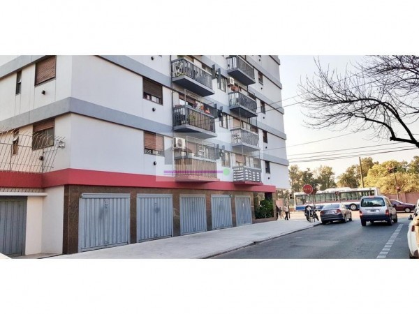 DEPTO 3 AMB VILLA DEL PARQUE  C/COCHERA,RECIEN REMODELADO,  FTE AL PQUE DE AGRONOMIA VISITALO! EXC. OPORTUNIDAD!!