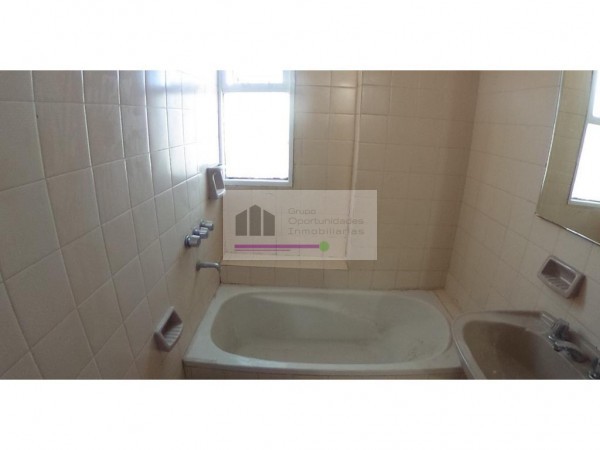 DEPTO 3 AMB VILLA DEL PARQUE  C/COCHERA,RECIEN REMODELADO,  FTE AL PQUE DE AGRONOMIA VISITALO! EXC. OPORTUNIDAD!!