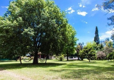 EXCELENTE OPORTUNIDAD!! CASA SOBRE LOTE DE 1500M2 PARQUIZADO EN EL CORAZON DE PARQUE LELOIR!!