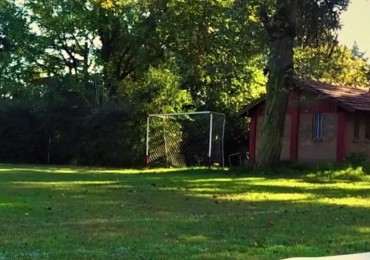 EXCELENTE OPORTUNIDAD!! CASA DE 140M2 SOBRE LOTE DE 1500M2 PARQUIZADO EN EL CORAZON DE PARQUE LELOIR!!