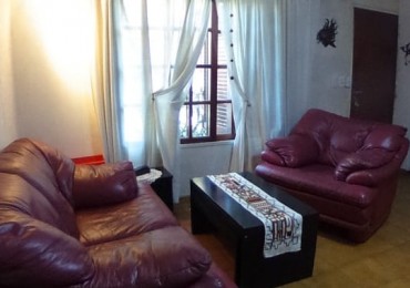 DUPLEX EN DEVOTO DE 2 PLANTAS, 3 A 4 AMB.CON TERRAZA C PARRILLA, PATIO Y COCHERA, 110M2. OPORTUNIDAD HOY!!