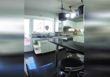  DUPLEX EN DEVOTO DE 2 PLANTAS, 3 A 4 AMB.CON TERRAZA C PARRILLA, PATIO Y COCHERA, 110M2